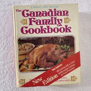 Vintage 1980’s Culinary Arts Institute Canadian Family Cookbook Hardcover